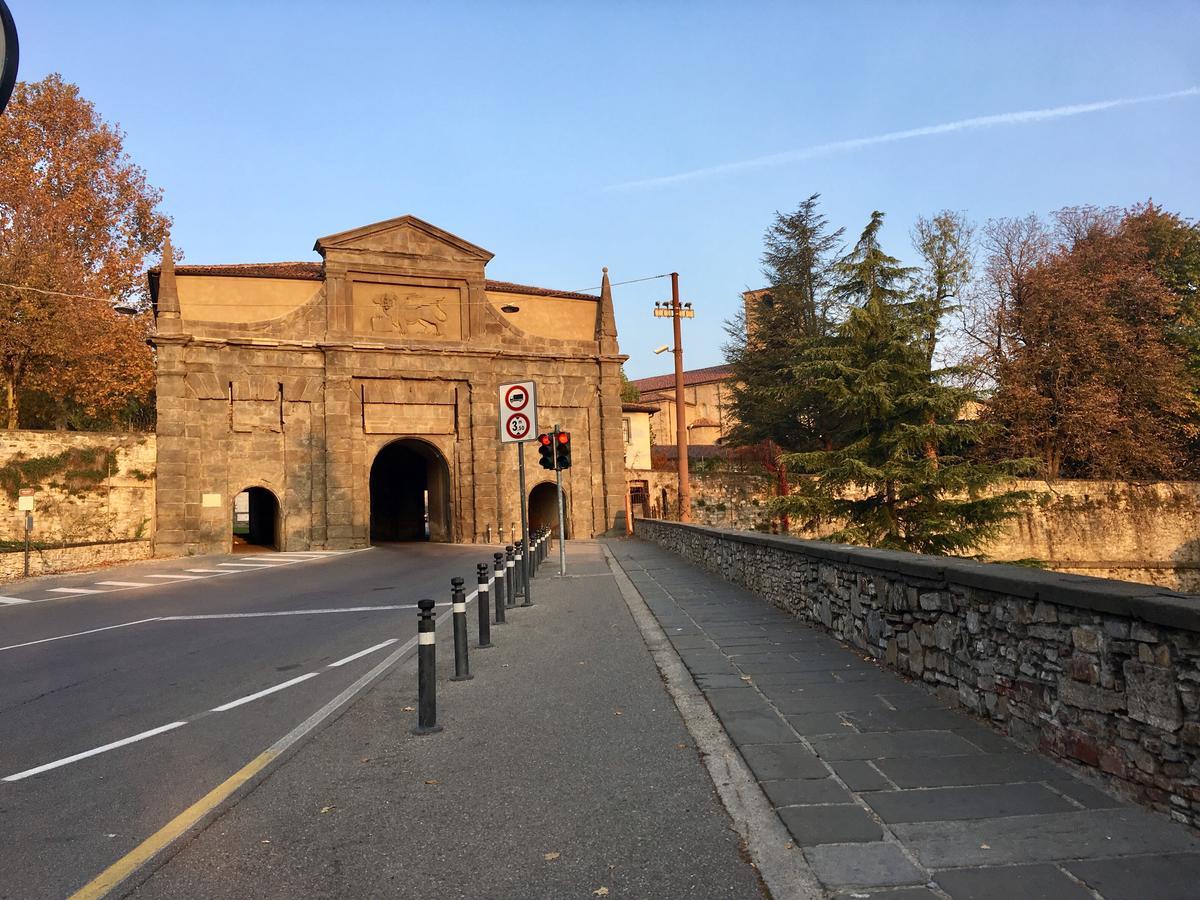 The Little House In Bergamo Διαμέρισμα Εξωτερικό φωτογραφία